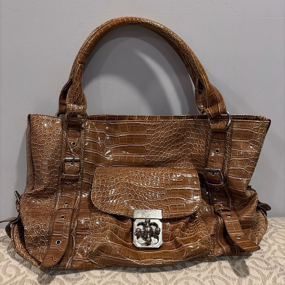Caramel Croc Embossed Shoulder Bag Zip Closures silver hardware Classic y2k